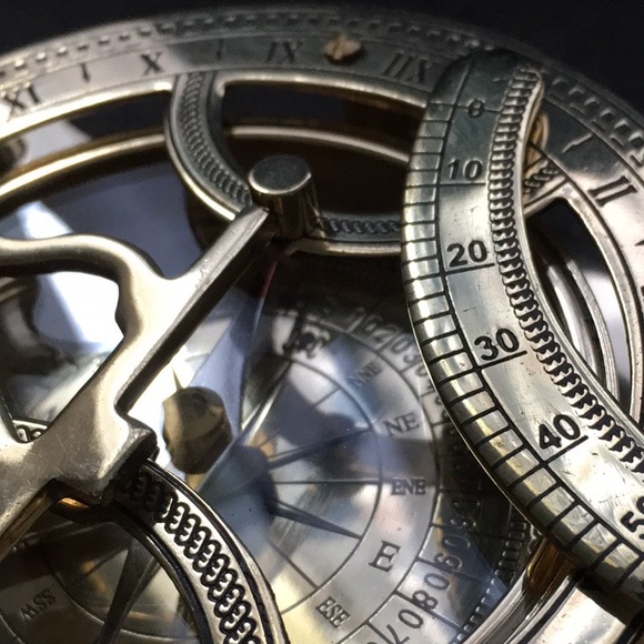 Antique compass 🧭 - Picture 3 of 3